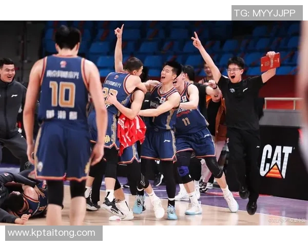 南京同曦宇光迎战天津先行者争夺CBA季后赛名额激战即将上演 南京同曦宇光迎战天津先行者争夺CBA季后赛名额激战即将上演